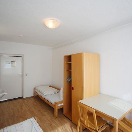Djh Jugendherberge Stralsund Bagian luar foto