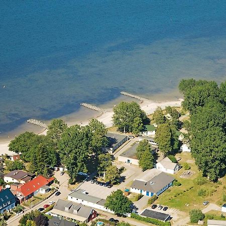 Djh Jugendherberge Stralsund Bagian luar foto