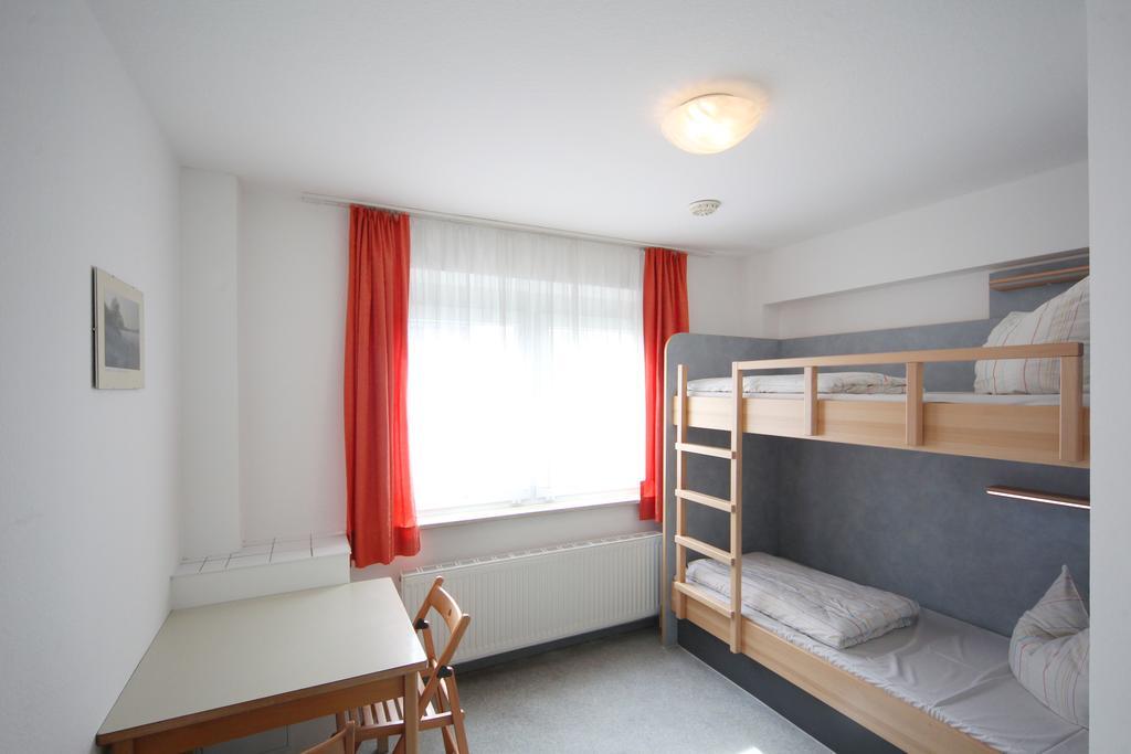 Djh Jugendherberge Stralsund Bagian luar foto