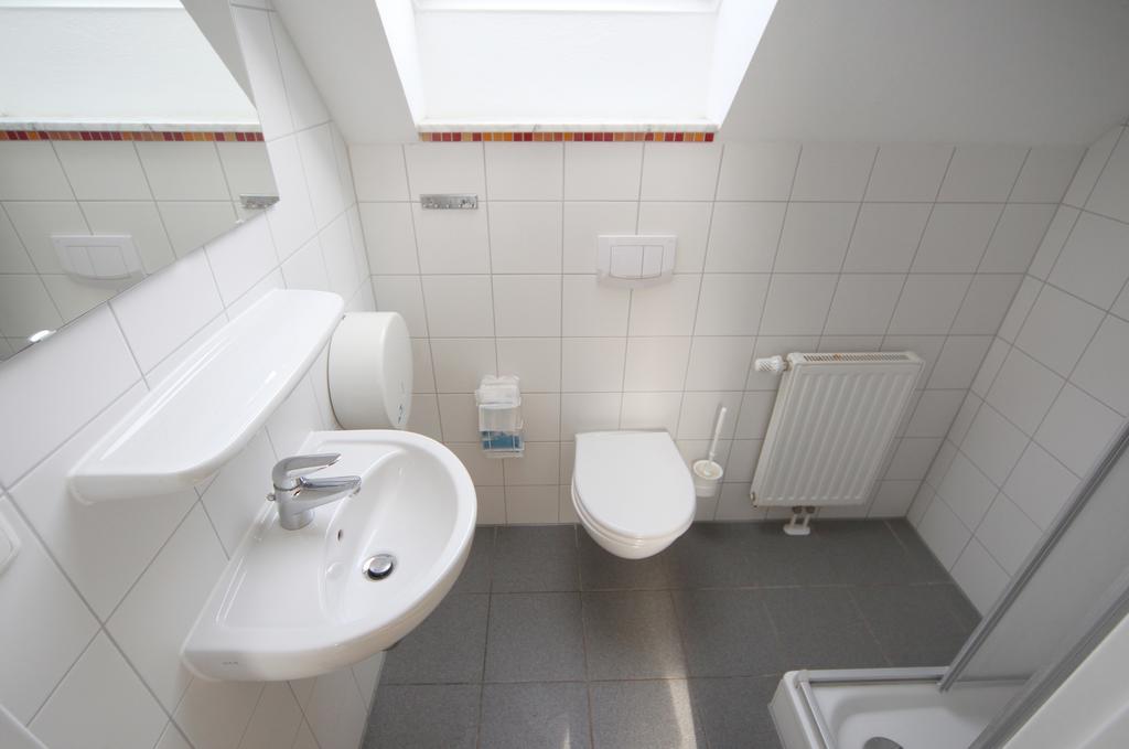 Djh Jugendherberge Stralsund Bagian luar foto
