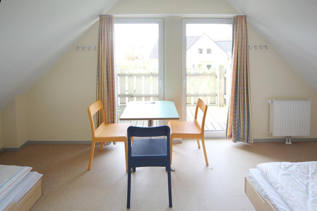 Djh Jugendherberge Stralsund Bagian luar foto